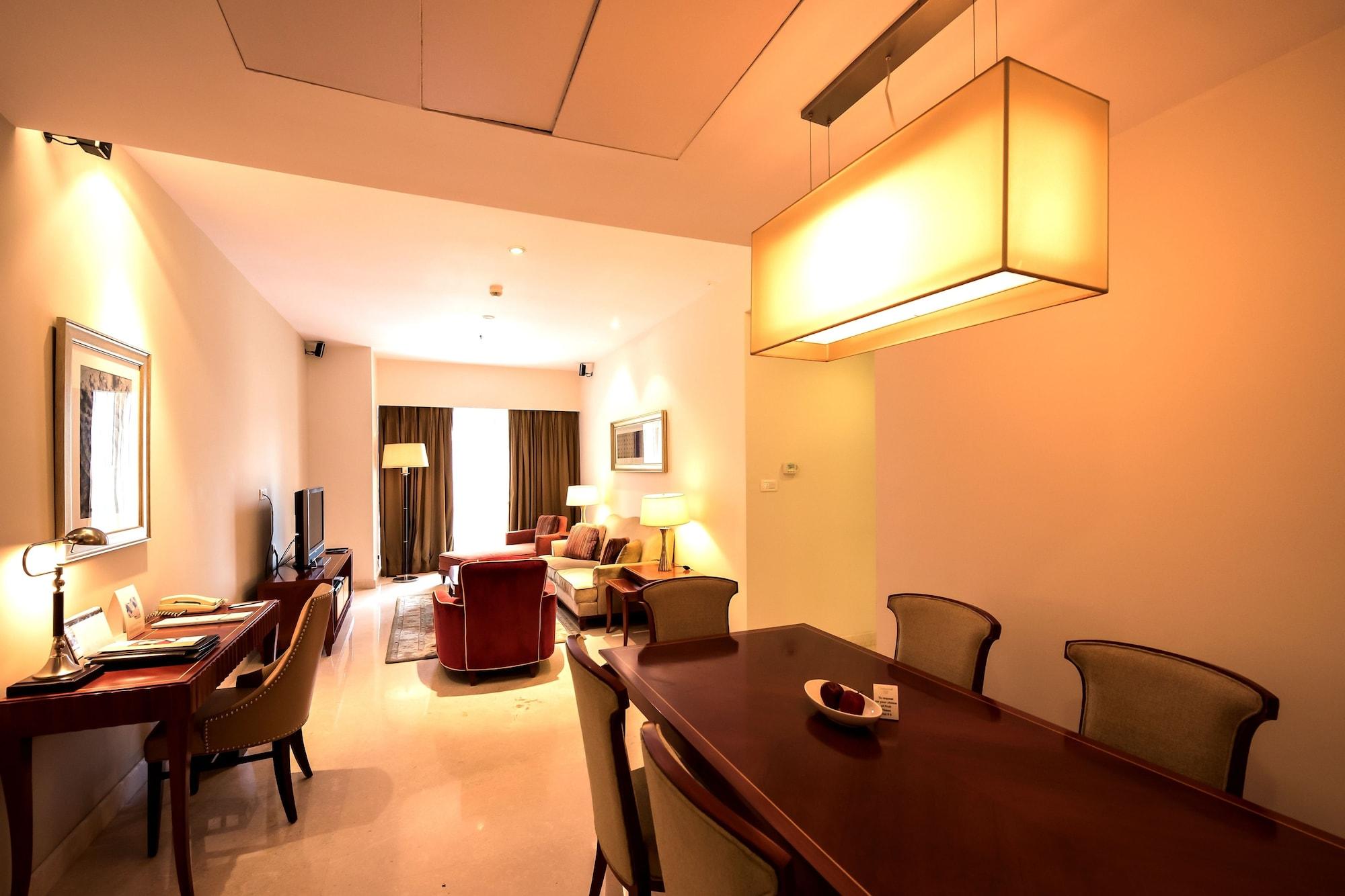 Oakwood Premier Prestige Бангалор Экстерьер фото